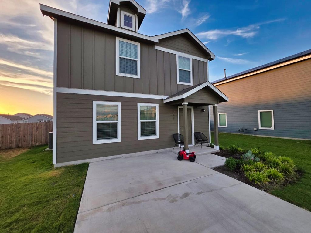 155 Diorite DR, San Marcos, TX 78666