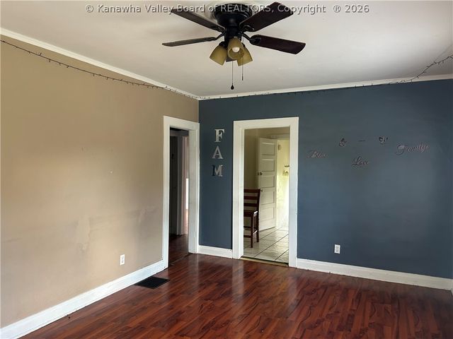 5528 Toledo Avenue, Charleston, WV 25304