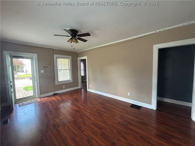 5528 Toledo Avenue, Charleston, WV 25304