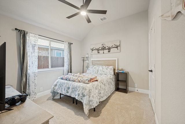1029 River Oaks Drive, Godley, TX 76044
