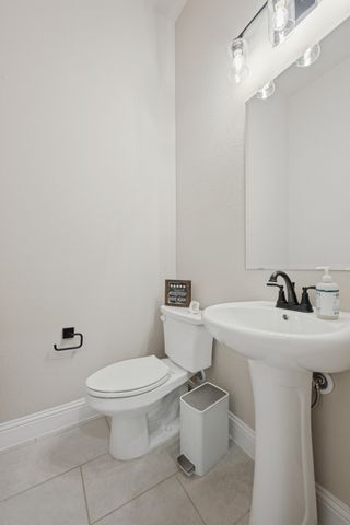1029 River Oaks Drive, Godley, TX 76044