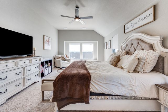 1029 River Oaks Drive, Godley, TX 76044