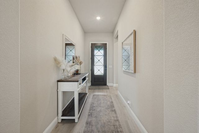 1029 River Oaks Drive, Godley, TX 76044