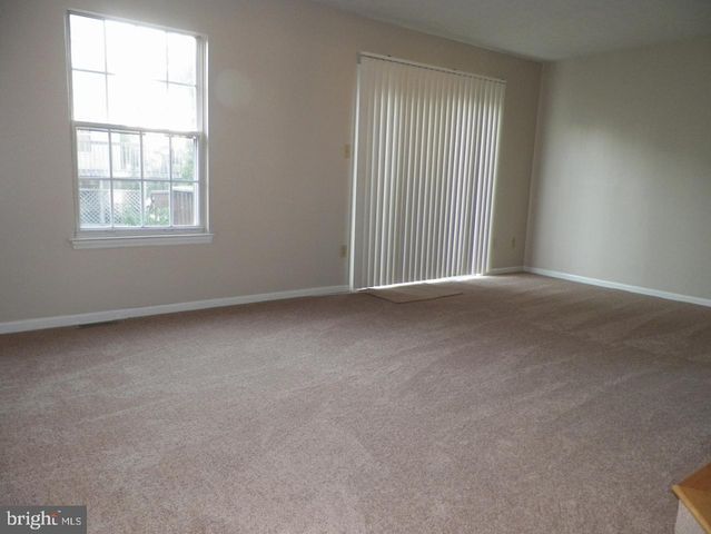 2 ANDREW CT, Glassboro, NJ 08028