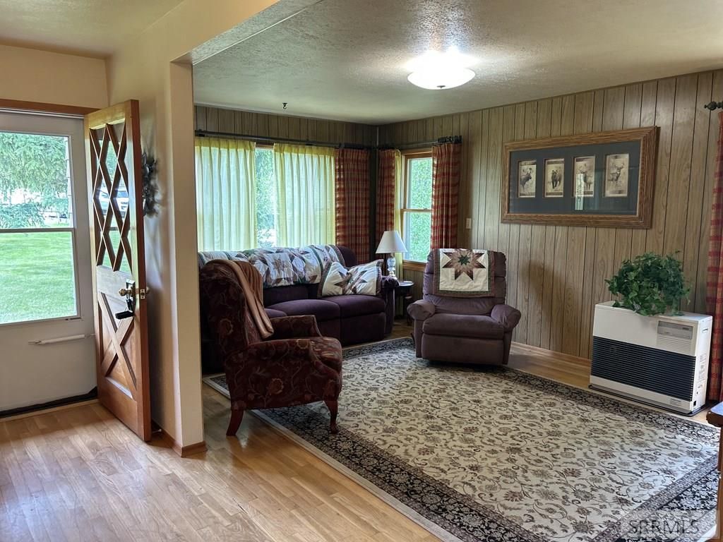 Image 11 of property listing at 504 Carmen Creek Road, Carmen, ID 83462
