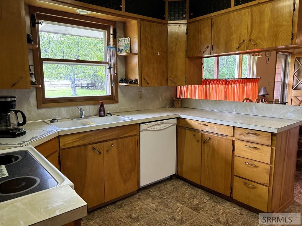 Image 16 of property listing at 504 Carmen Creek Road, Carmen, ID 83462
