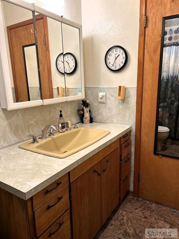 Image 24 of property listing at 504 Carmen Creek Road, Carmen, ID 83462