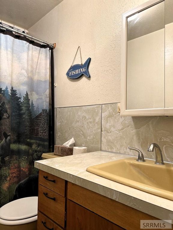 Image 25 of property listing at 504 Carmen Creek Road, Carmen, ID 83462