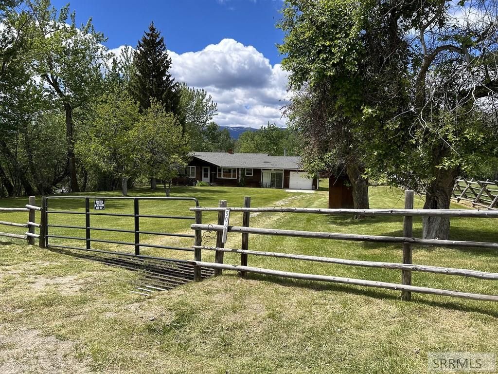 Image 3 of property listing at 504 Carmen Creek Road, Carmen, ID 83462