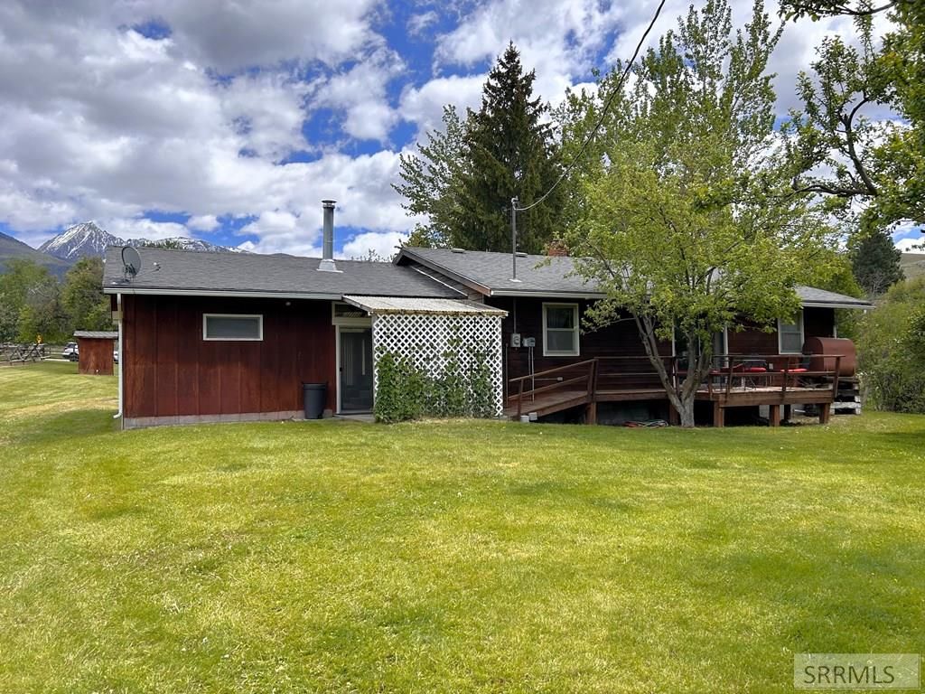 Image 32 of property listing at 504 Carmen Creek Road, Carmen, ID 83462