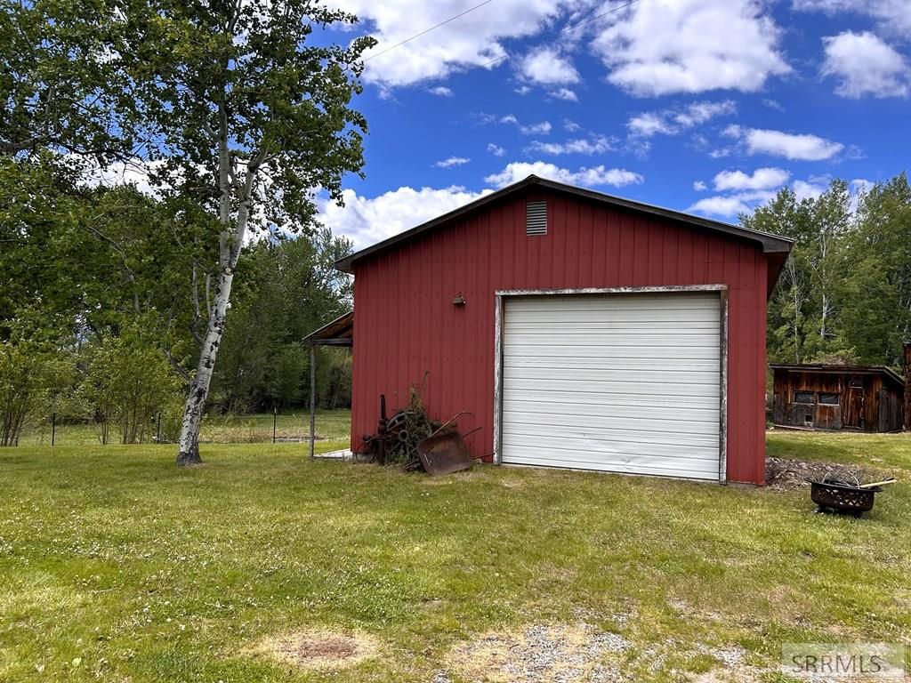 Image 36 of property listing at 504 Carmen Creek Road, Carmen, ID 83462