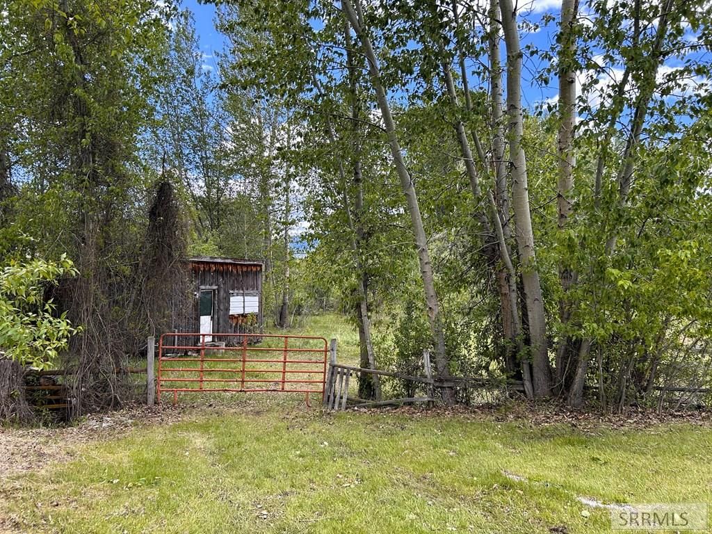Image 40 of property listing at 504 Carmen Creek Road, Carmen, ID 83462