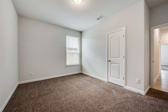 9112 Stormcrow Drive, Fort Worth, TX 76179