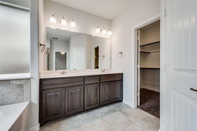 9112 Stormcrow Drive, Fort Worth, TX 76179