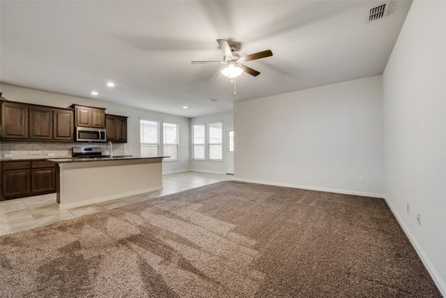 9112 Stormcrow Drive, Fort Worth, TX 76179
