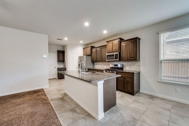 9112 Stormcrow Drive, Fort Worth, TX 76179