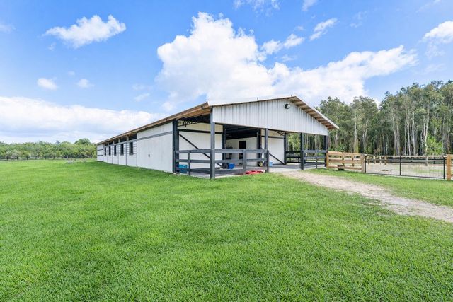 19921 Skyhawk Lane, Loxahatchee, FL 33470
