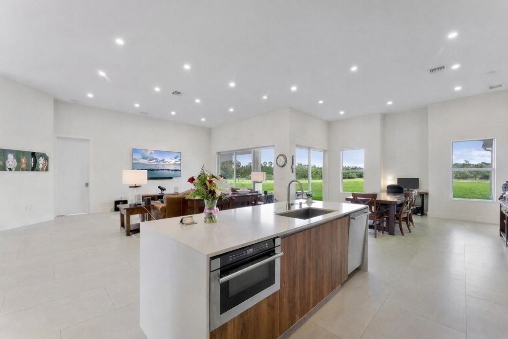 19921 Skyhawk Lane, Loxahatchee, FL 33470