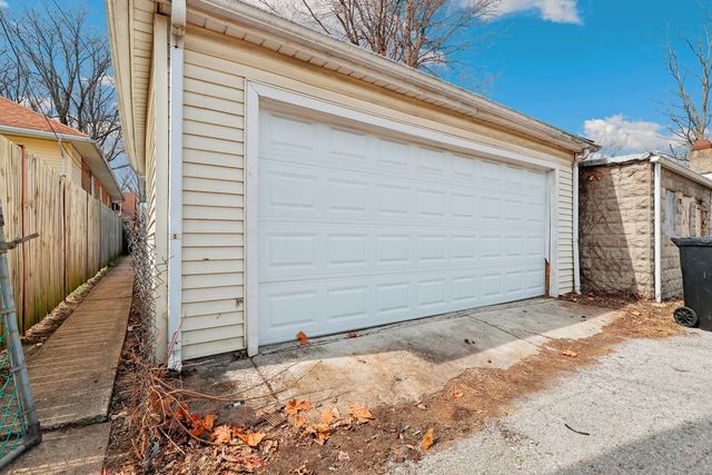 11945 S Yale Avenue, Chicago, IL 60628