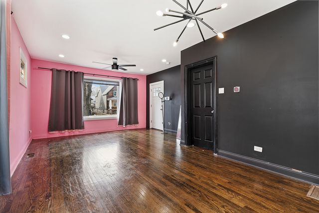 11945 S Yale Avenue, Chicago, IL 60628