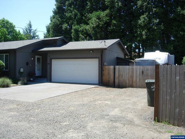 4041 Roselle Wy SE, Salem, OR 97302