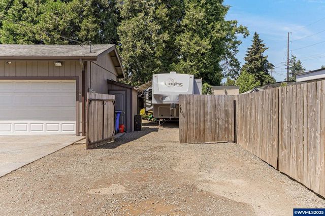 4041 Roselle Wy SE, Salem, OR 97302
