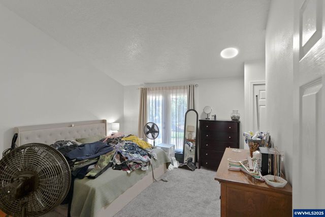 4041 Roselle Wy SE, Salem, OR 97302