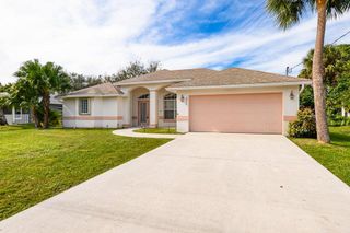 2270 SW Tampico Street, Port St Lucie, FL 34953