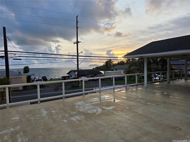 47-754 Kamehameha Highway, Kaneohe, HI 96744