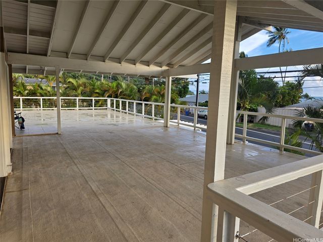 47-754 Kamehameha Highway, Kaneohe, HI 96744