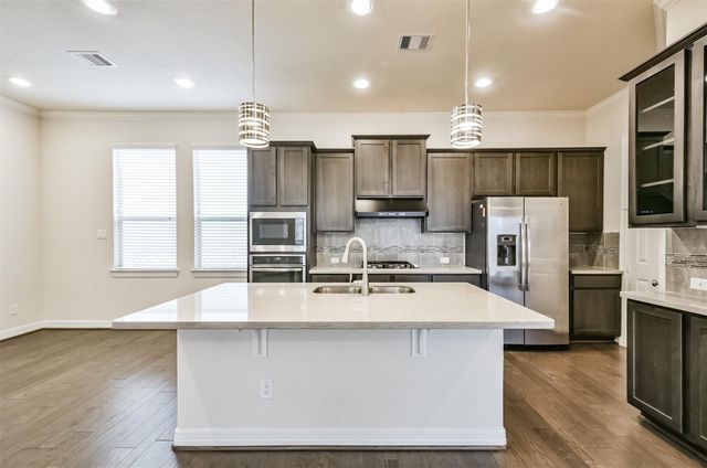 1504 Peyton Oaks Place, Houston, TX 77043