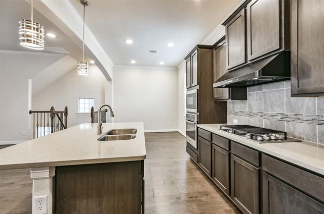 1504 Peyton Oaks Place, Houston, TX 77043
