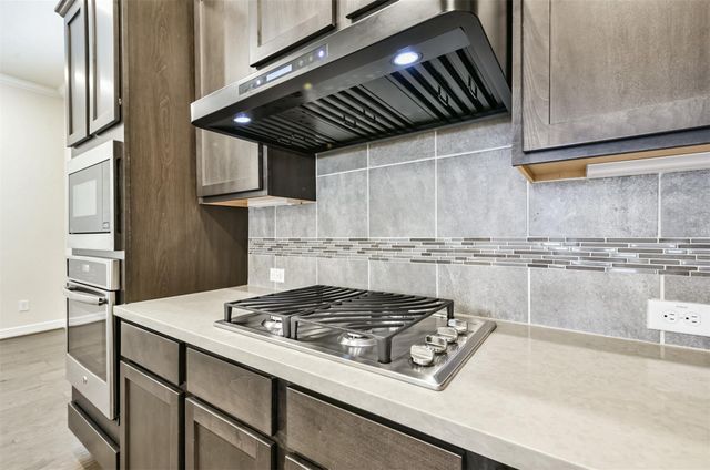 1504 Peyton Oaks Place, Houston, TX 77043