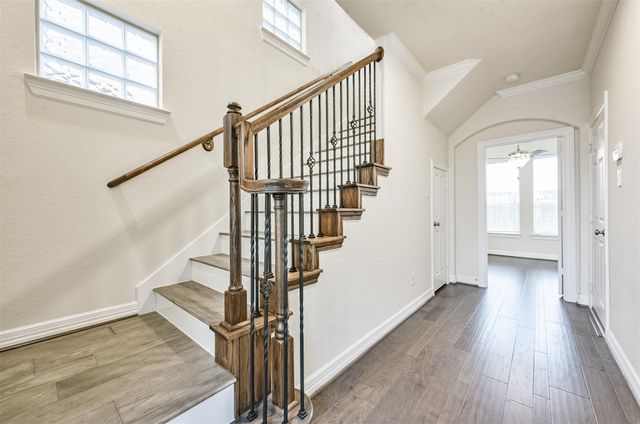 1504 Peyton Oaks Place, Houston, TX 77043