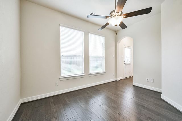 1504 Peyton Oaks Place, Houston, TX 77043