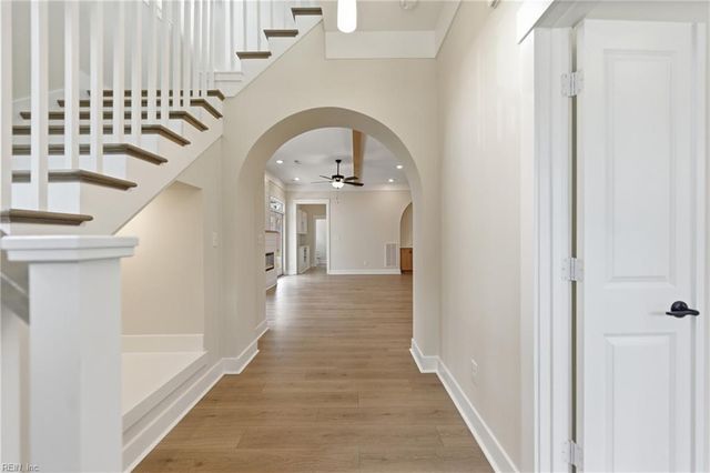 917 Calhoun WAY, Chesapeake, VA 23322