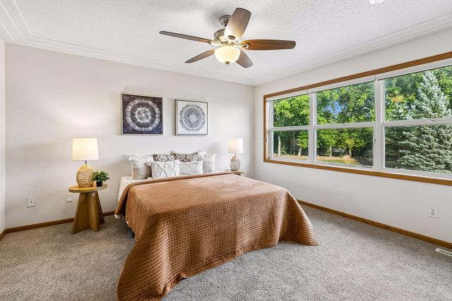 16267 Griffon Trail, Lakeville, MN 55044