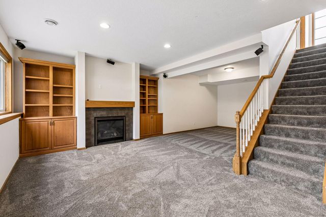16267 Griffon Trail, Lakeville, MN 55044