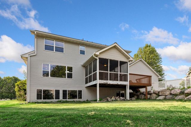 16267 Griffon Trail, Lakeville, MN 55044