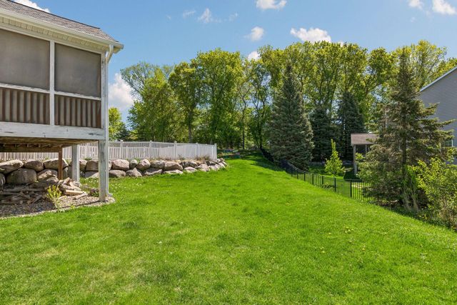 16267 Griffon Trail, Lakeville, MN 55044