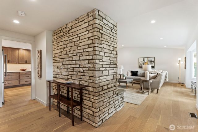 36016 SE 49th Street, Fall City, WA 98024