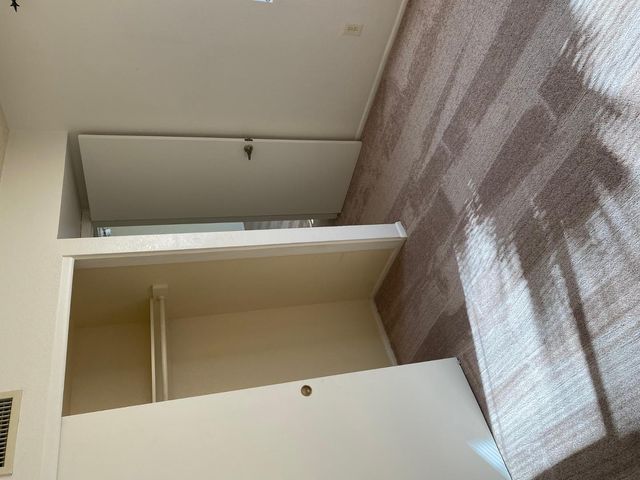 9828 S 44th Street, Phoenix, AZ 85044