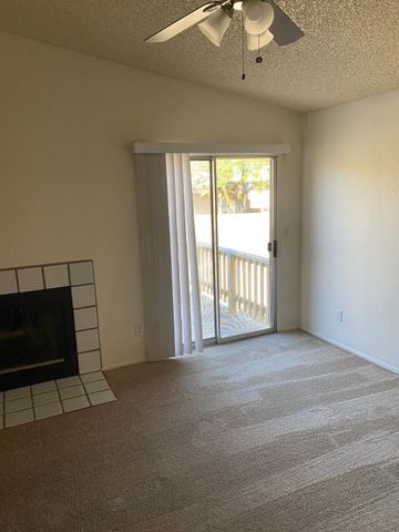 9828 S 44th Street, Phoenix, AZ 85044