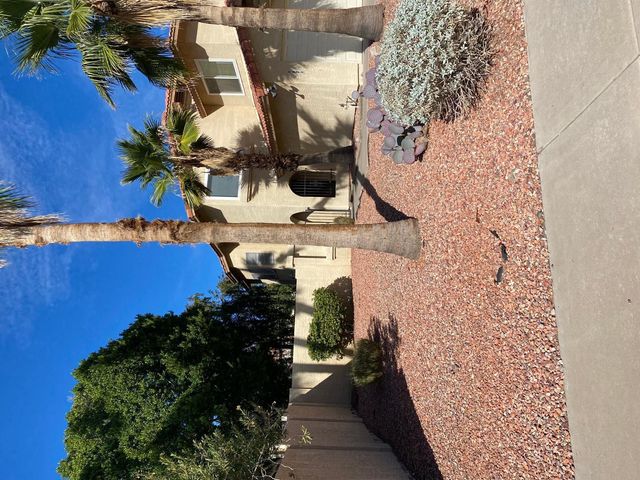 9828 S 44th Street, Phoenix, AZ 85044