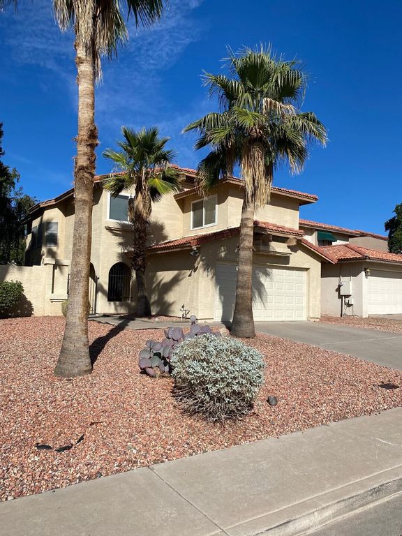 9828 S 44th Street, Phoenix, AZ 85044
