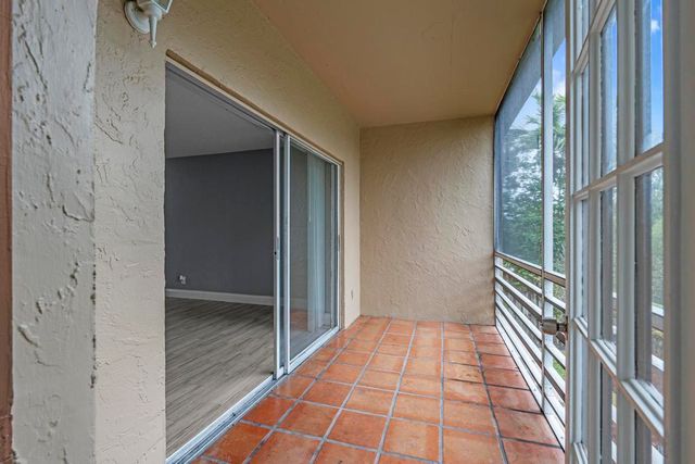 120 Sparrow Drive 205, Royal Palm Beach, FL 33411