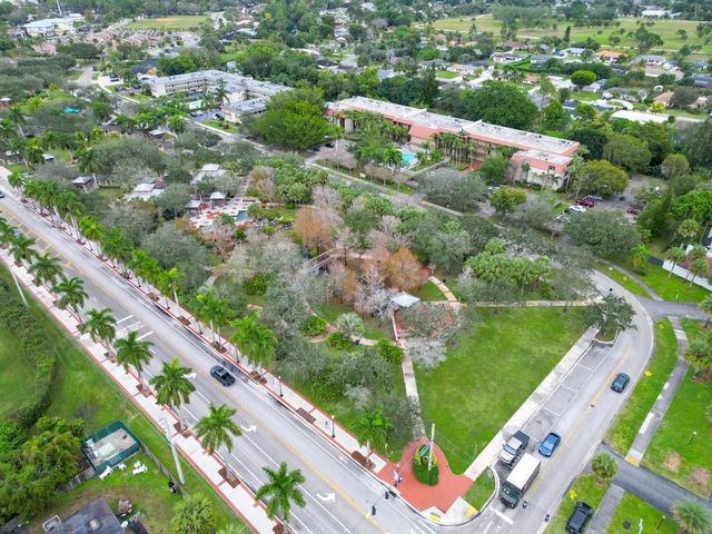 120 Sparrow Drive 205, Royal Palm Beach, FL 33411