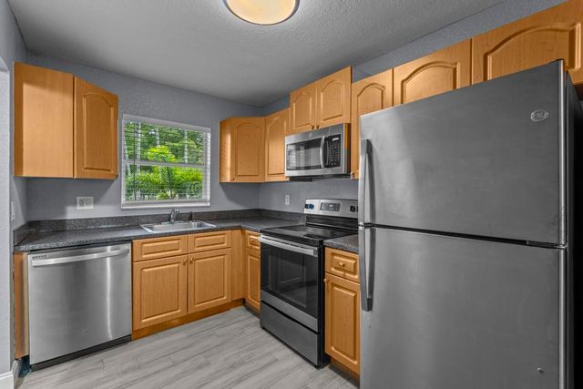 120 Sparrow Drive 205, Royal Palm Beach, FL 33411