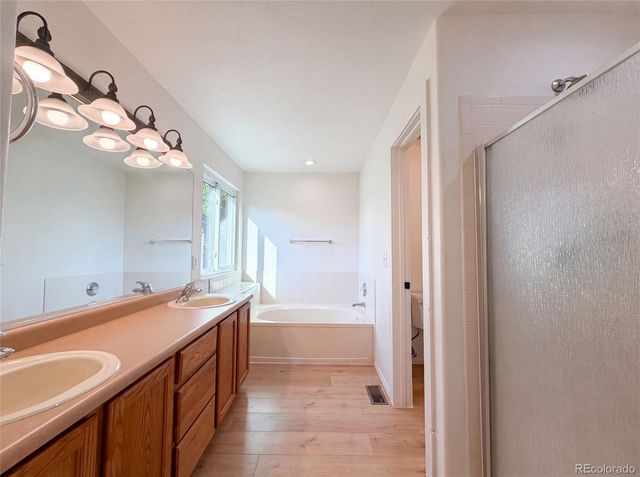 10562 Falcon Street, Longmont, CO 80504