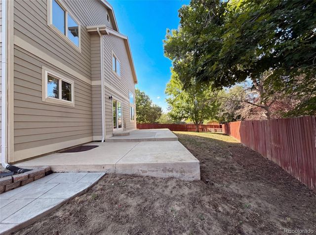 10562 Falcon Street, Longmont, CO 80504